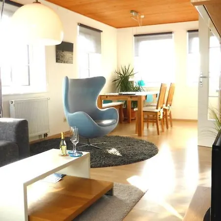 Haus Nordlicht *bi Strun* *